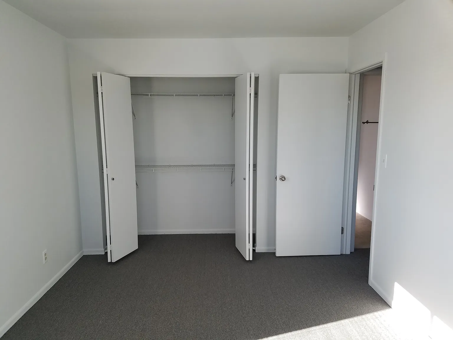2 bed, 950 sqft, $1,250 — Photo 4