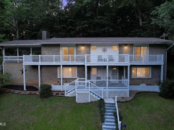 1607 Seward Dr, Johnson City, TN 37604