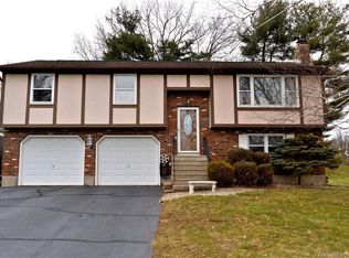 6 Diane Ln, Bristol, CT 06010
