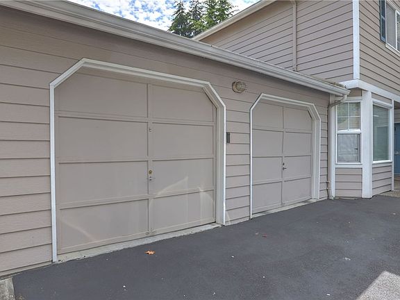 4th image of 7121 NE 171st Ln