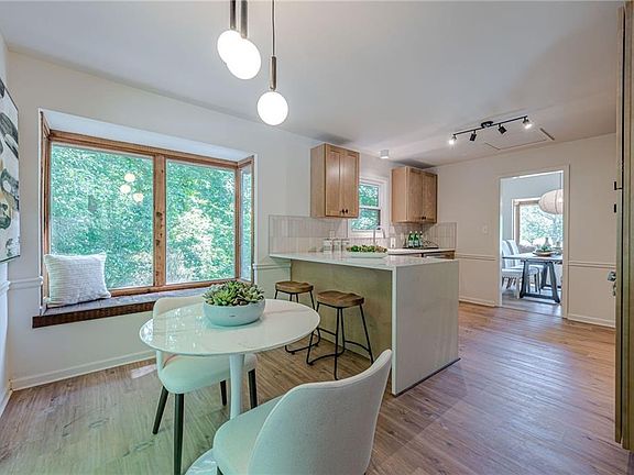 3rd image of 3723 Townsend Way