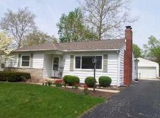 2738 Woodstock Rd, Columbus, OH 43221