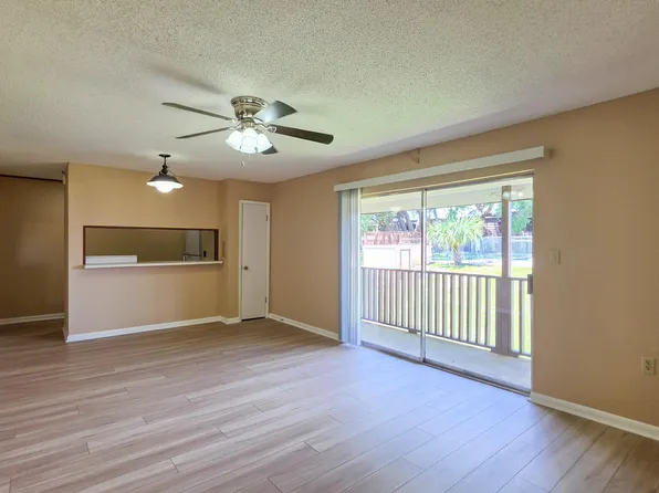 405 Marshall Ct NW Unit 7, Fort Walton Beach, FL 32548