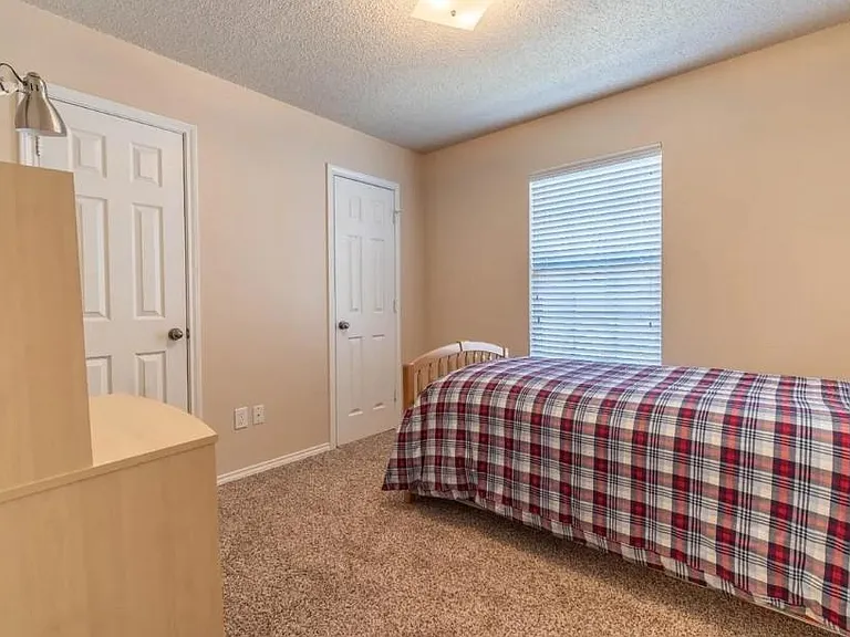 Unit Photo