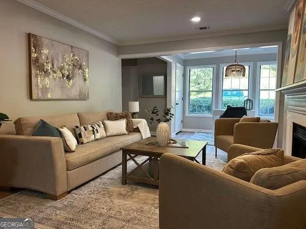 1943 Brian Way, Decatur, GA 30033