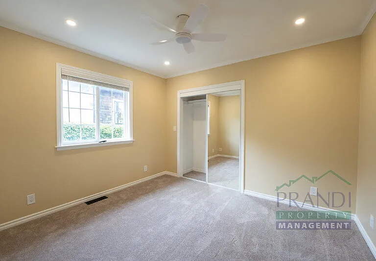 40 Pleasant Ln — Photo 13