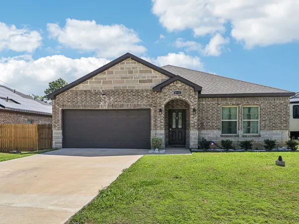 8112 Lakeshore Dr, Kemp, TX 75143