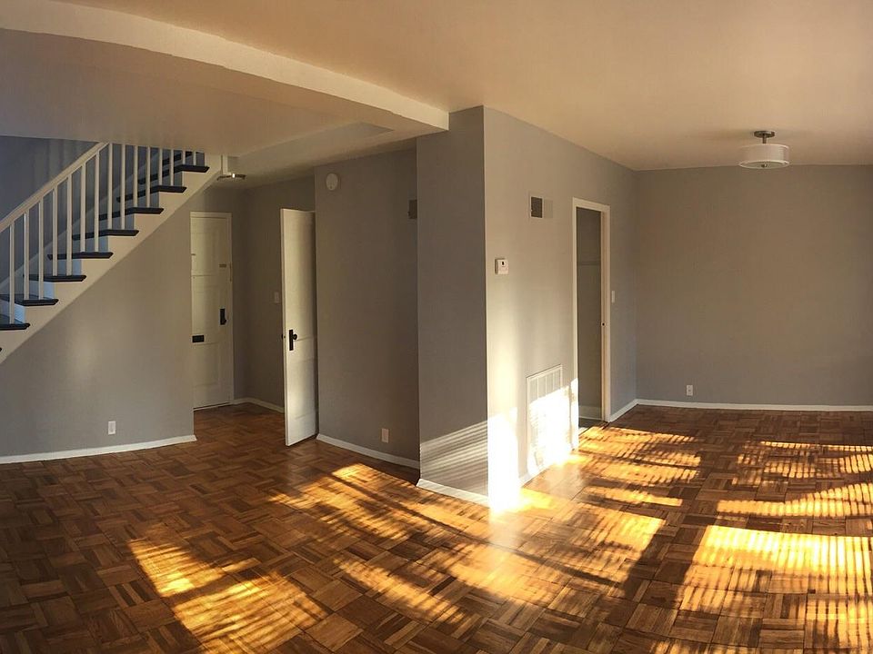 1st image of 415 Font Blvd