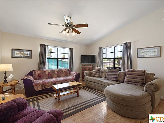4th image of 309 Beach Dr