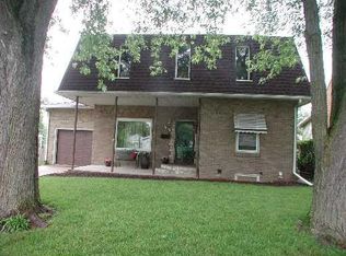 2225 Hamilton St SW, Cedar Rapids, IA 52404