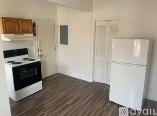 940 Franklin St APT 3, Reading, PA 19602