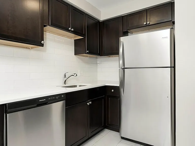 3330 Greenfield Rd #7 — Photo 14