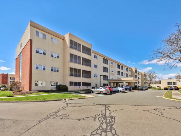75 Washington Ave UNIT 2-103, Hamden, CT 06518