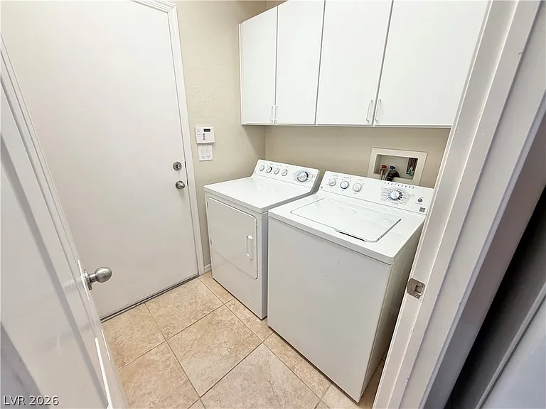 7421 Ravines Ave — Photo 15