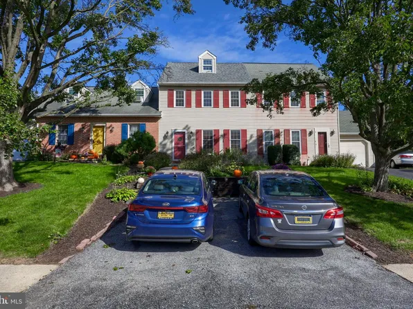 437 Deerfield Dr, Mount Joy, PA 17552