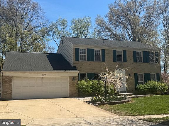 5th image of 4945 W Running Brook Rd