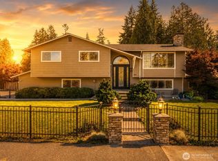 804 15th St SW, Edmonds, WA 98020