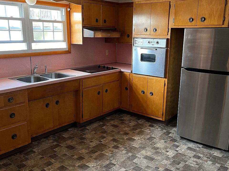 2nd image of 907 Church St Unit 2