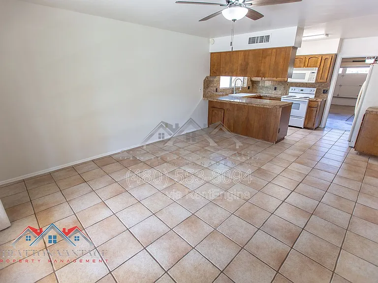 10700 E Hope Dr — Photo 21