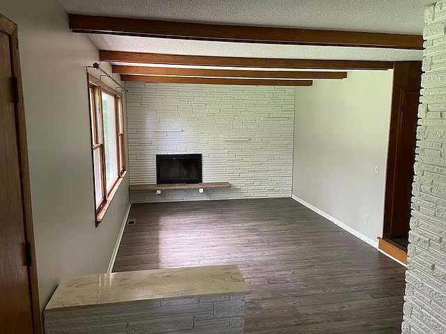 2nd image of 5225 33rd Ave N