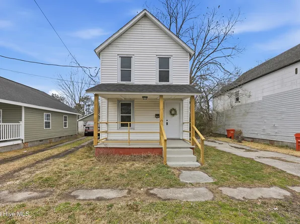 200 Queen Street, Elizabeth City, NC 27909