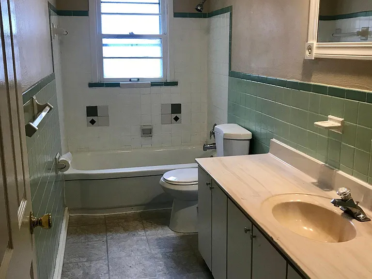 9031 Harold Dr — Photo 6