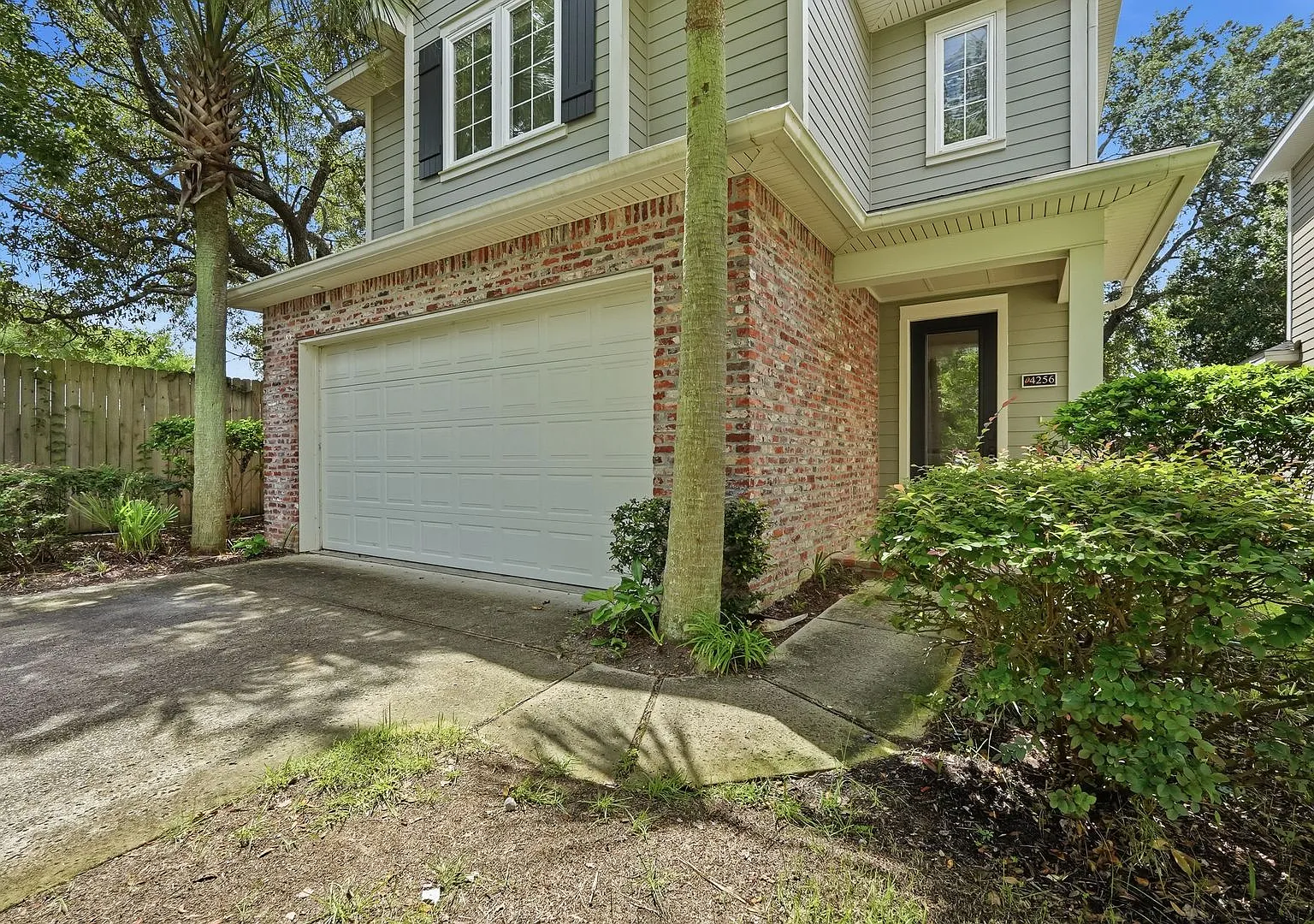 Modern Home in Bluewater Bay! — Photo 2