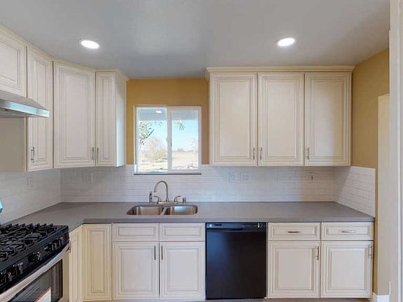 4th image of 8621 E Avenue T8