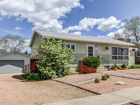 Enormous 2-Car Garage