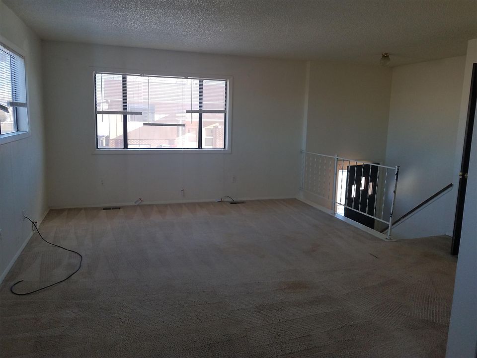 1st image of 123 Taylor St