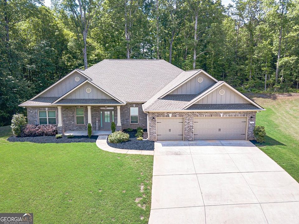 1st image of 150 Whitworth Dr