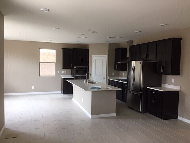 1st image of 921 Riverlawn Pl