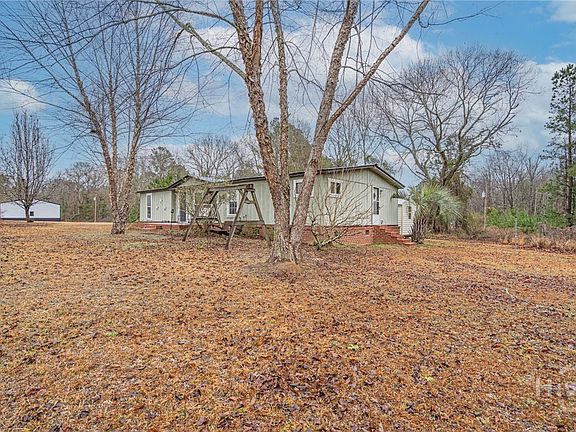 3rd image of 220 Hidden Hill Road