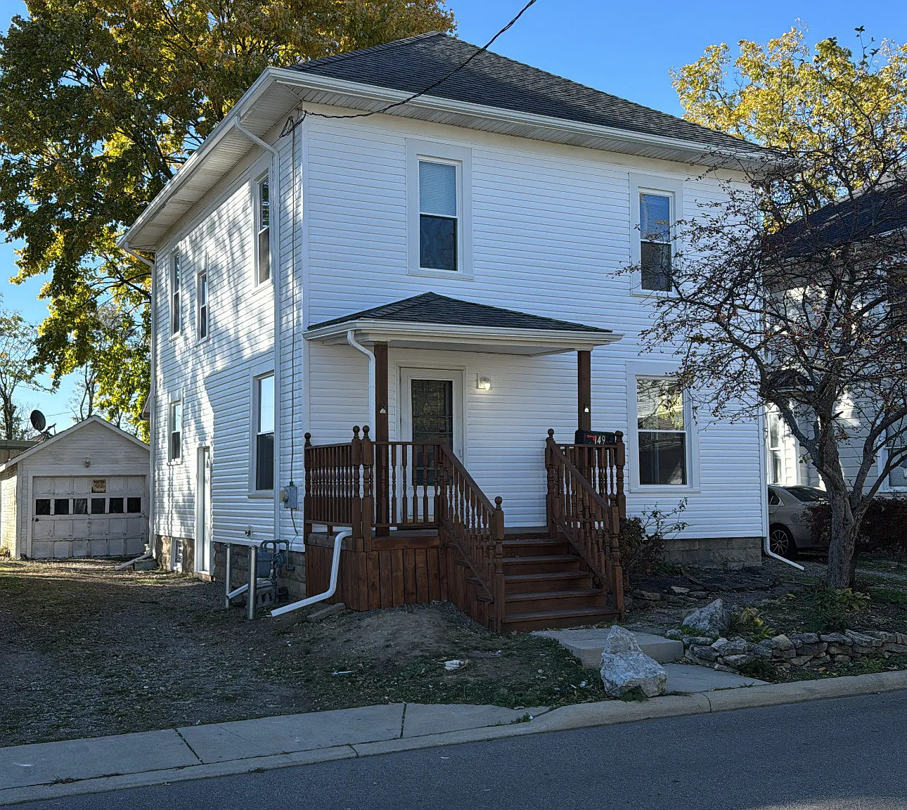 3 bed, 1.5 bath, 1344 sqft, $1,350 — Photo 1