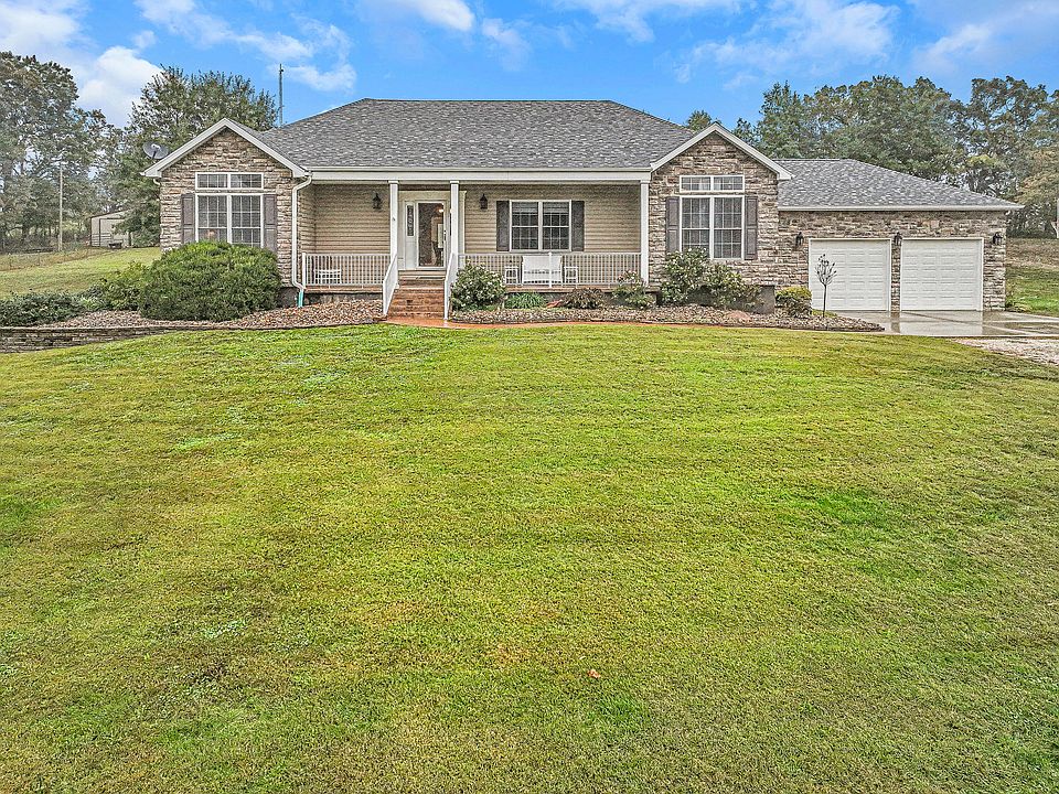 1st image of 34227 Hanna Avenue