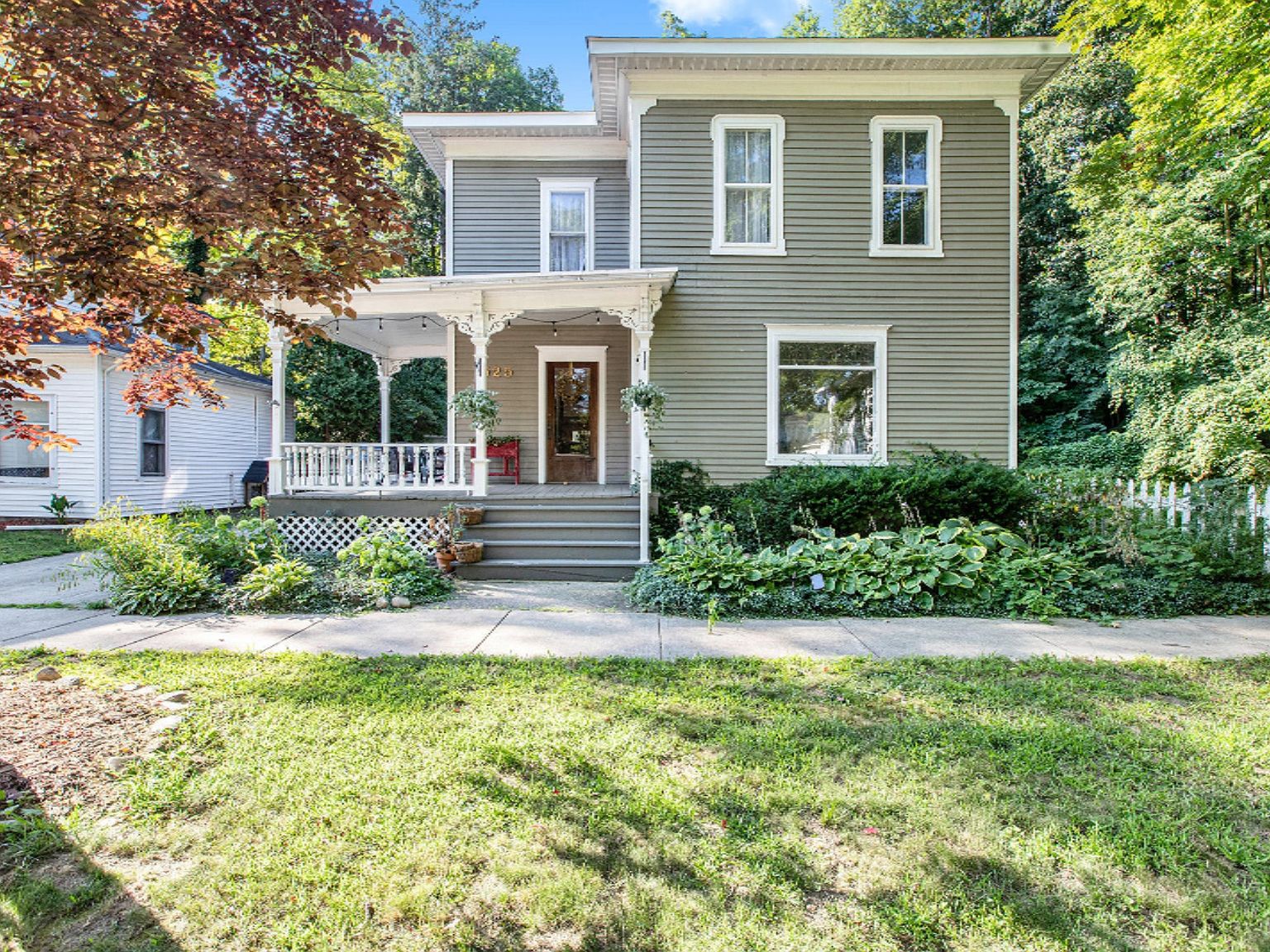 525 Hubbard St, Allegan, MI 49010 Zillow