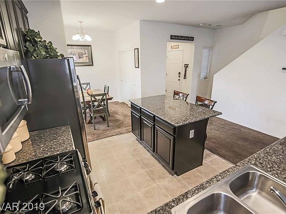 3rd image of 7600 Aubusson Ct