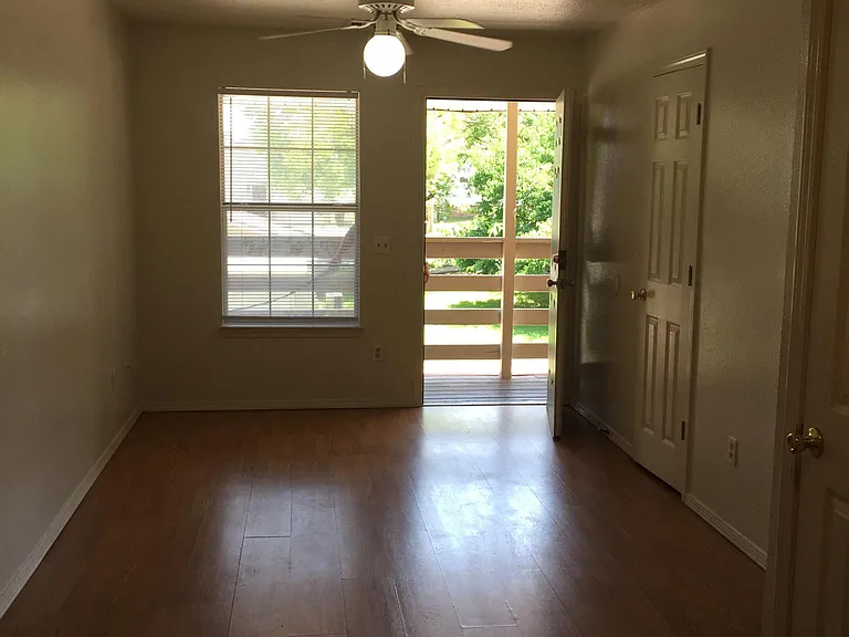 1620 W Mitchell St — Photo 2