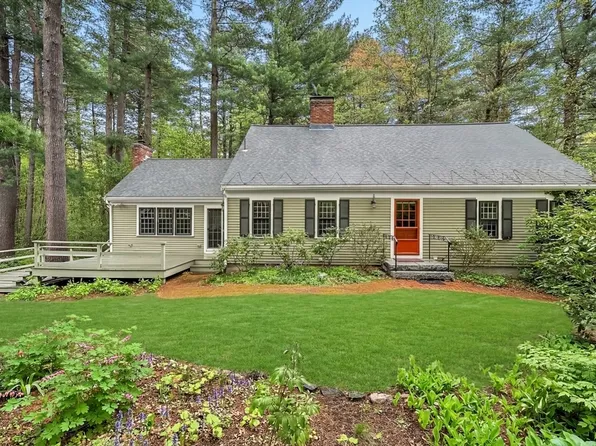 6 Brewster Rd, Wayland, MA 01778