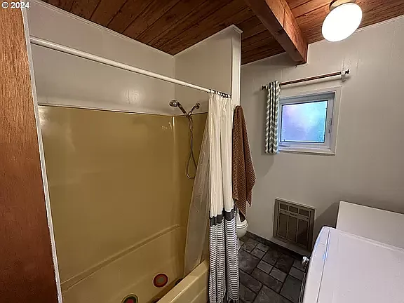 6165 Tillamook Ave — Photo 15