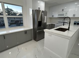 F, Deerfield Beach, FL 33442