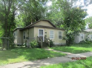 1282 E Chestnut St, Kankakee, IL 60901