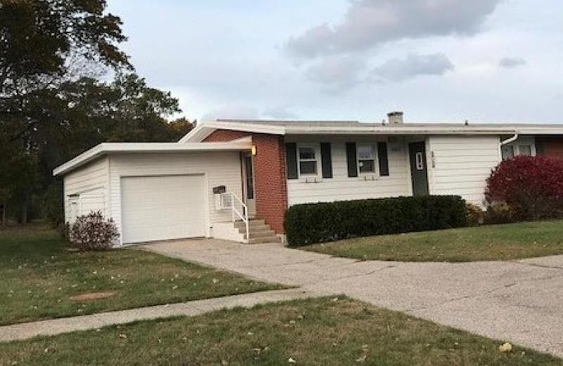 1st image of 8100A Bissonette Dr