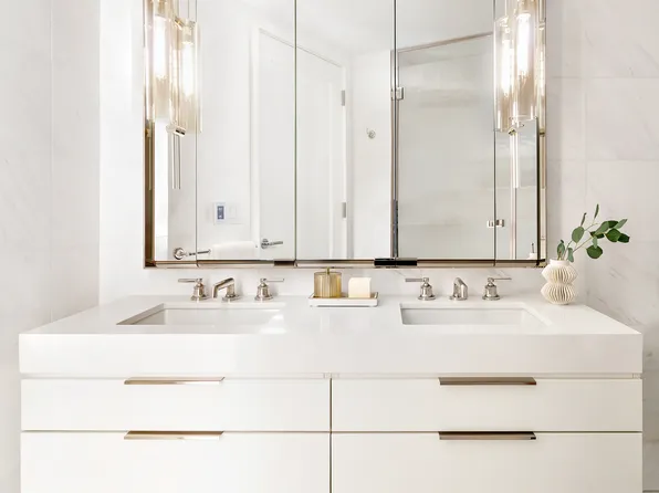 212 West 72nd Street image 5 of 12