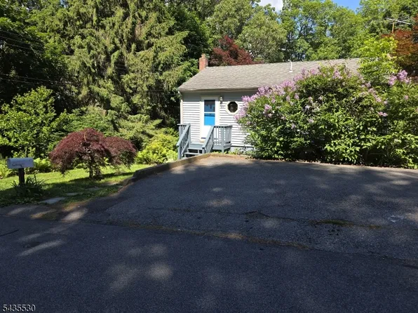 21 Ford Rd, Roxbury Twp., NJ 07850