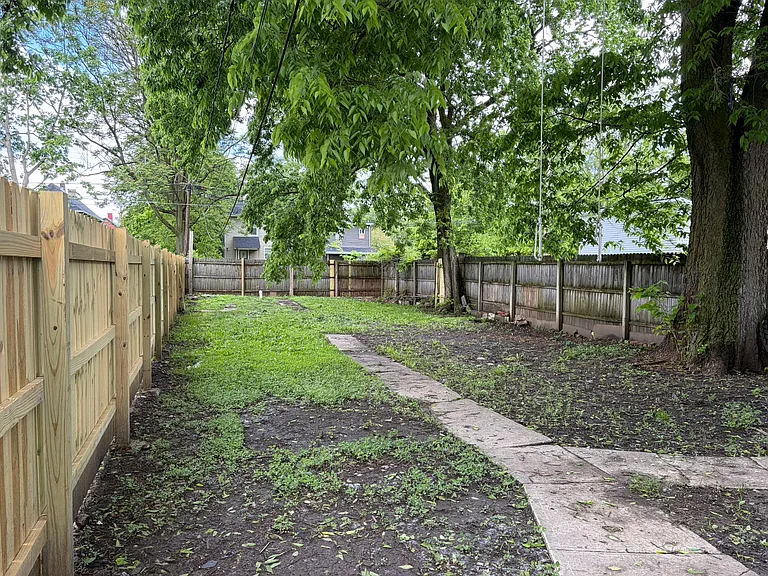 63 Chicago Ave — Photo 14