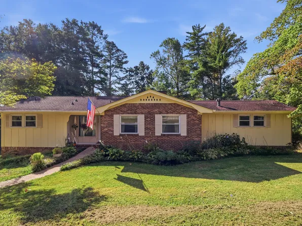 1026 Olde Mill Ln, Hixson, TN 37343