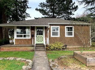 7407 NE Hassalo St, Portland, OR 97213