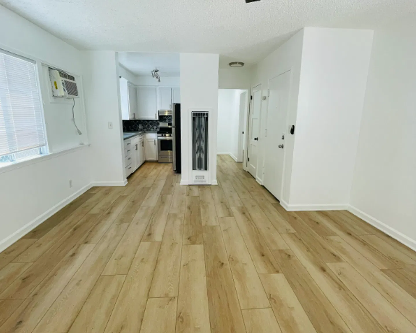 Lomelk Bungalows LLC — Photo 1