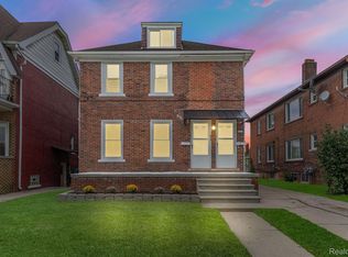 7235 Theisen St, Dearborn, MI 48126